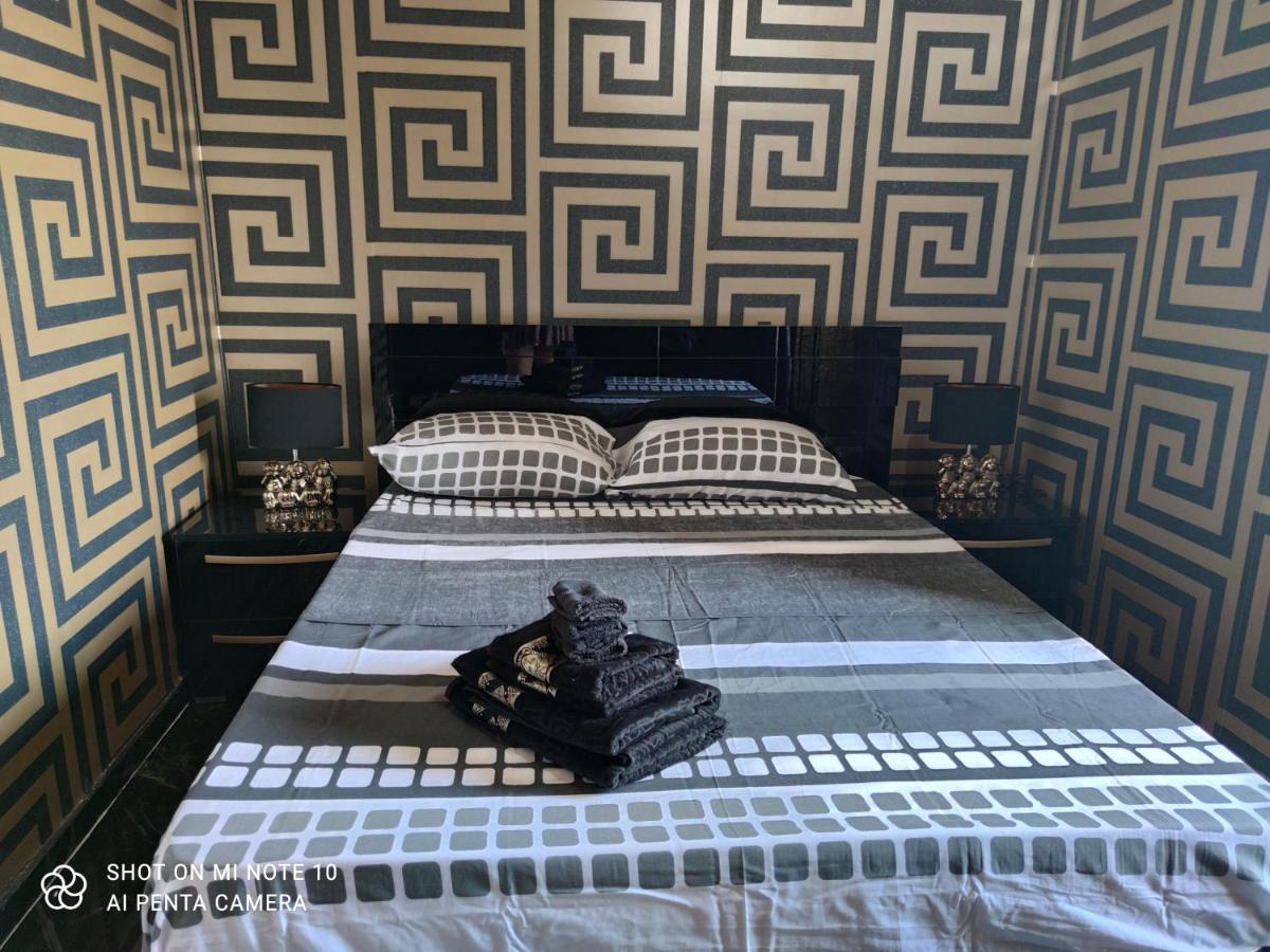Privilege Suite Слима Экстерьер фото